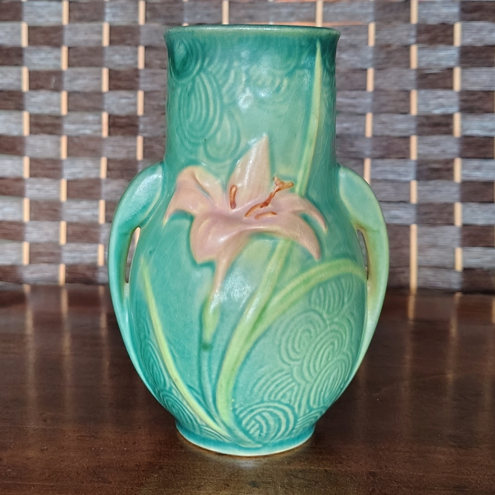Roseville USA Zephyr Lilly Moss Double Handle Vintage Vase